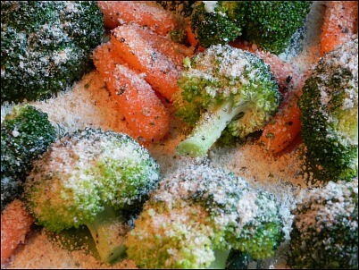 Simple Garlic Roasted Broccoli and Carrots