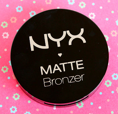 NYX matte bronzer in light
