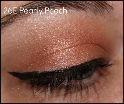 Make Up For Ever Waterproof Aqua Shadow Eyeshadow 26e pearly peach swatch