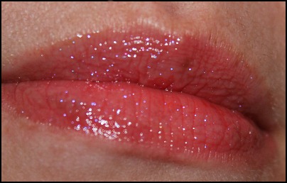 Maybelline Shine Sensational Lilys All Around Lip Gloss swatch