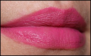 Mally bright pink perfois pink lipstick lip liner swatch
