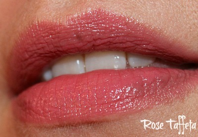 L'Oreal Colour Riche Caresse Lipstick Rose Taffeta swatch