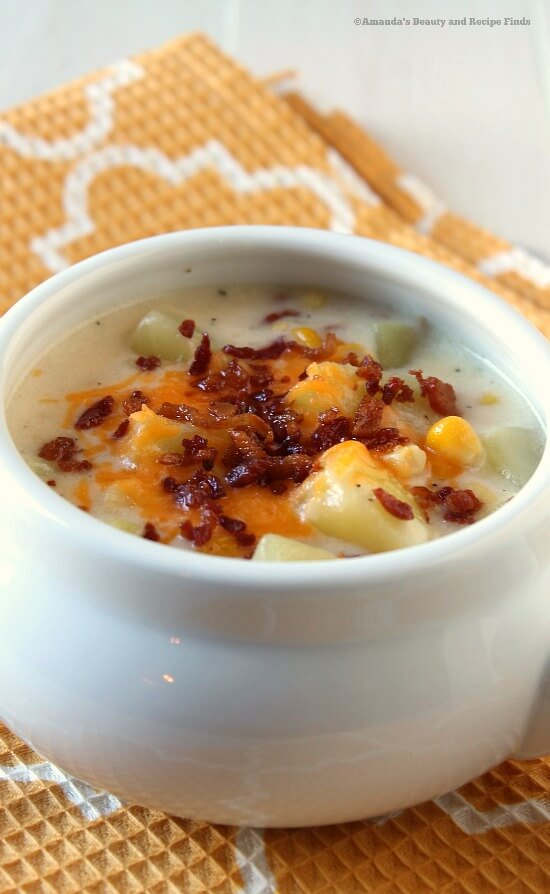 Creamy Potato Soup / myfindsonline.com