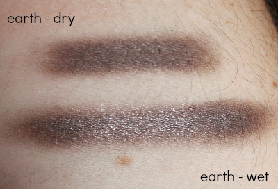 stila matte earth eyeshadow wet and dry swatch