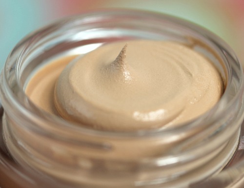Covergirl Clean Whipped Creme Foundation Review
