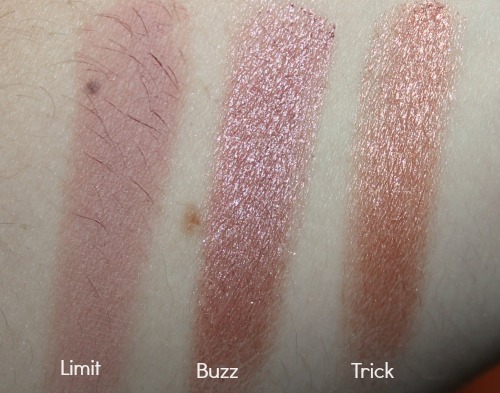 Urban Decay Naked 3 Eyeshadow Palette Swatches