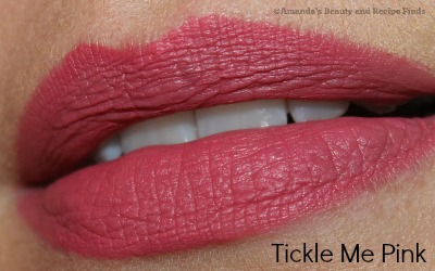 Starlooks Lip Liner Swatch in Tickle Me Pink