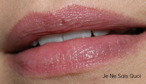 Je Ne Sais Quoi: It Cosmetics Vitality Lip Flush Lipstick Stain Swatch