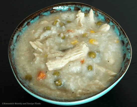 Crockpot Creamy Chicken and Rice Soup / myfindsonline.com