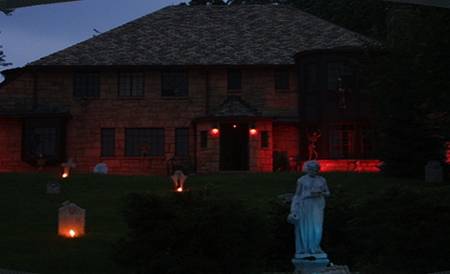 Demon House Haunted House / myfindsonline.com