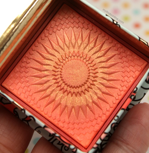 Benefit GALifornia Blush Review, Pics and Swatches / myfindsonline.com