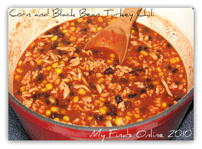 Corn and Black Bean Turkey Chili / myfindsonline.com