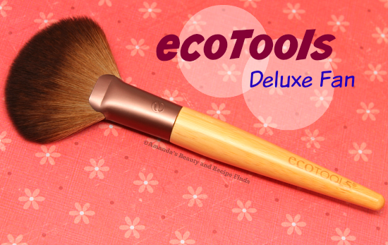 Makeup Brush Of The Moment: EcoTools Deluxe Fan