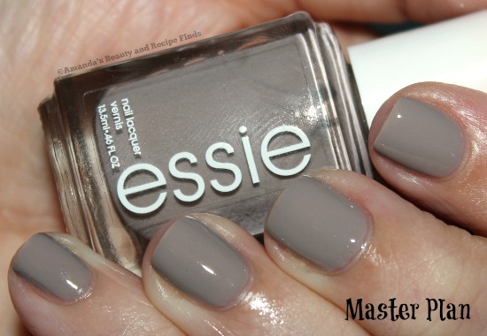 Essie Master Plan nail polish 