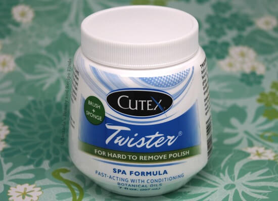 Cutex 2-in-1 Twister For Hard To Remove Nail Polish