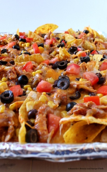 Game Day Shredded Chicken Nachos - myfindsonline.com